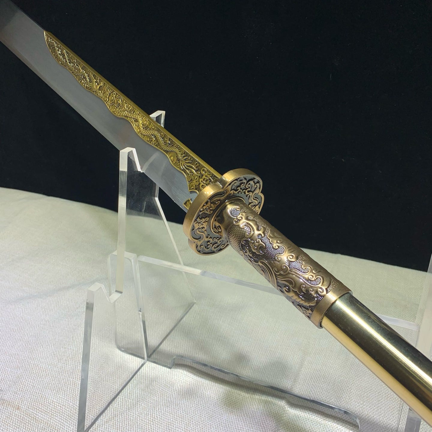 Golden Armor Integrated Mo Dao (Tang Dynasty Long-Handle Weapon)