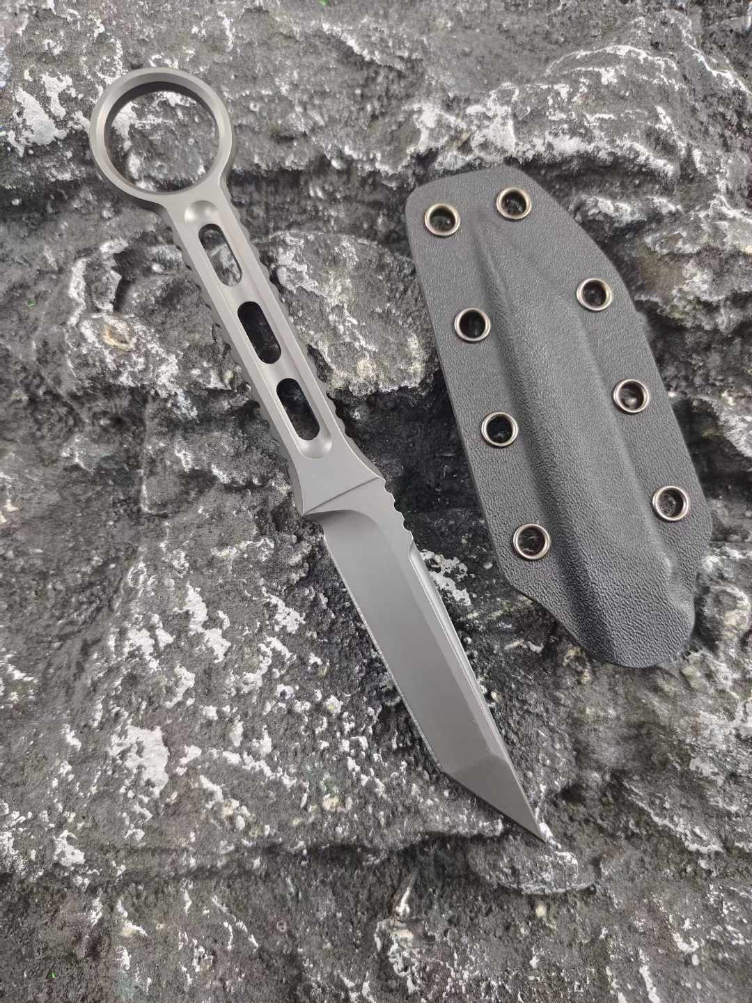 Titanium Alloy T-Ray Dagger