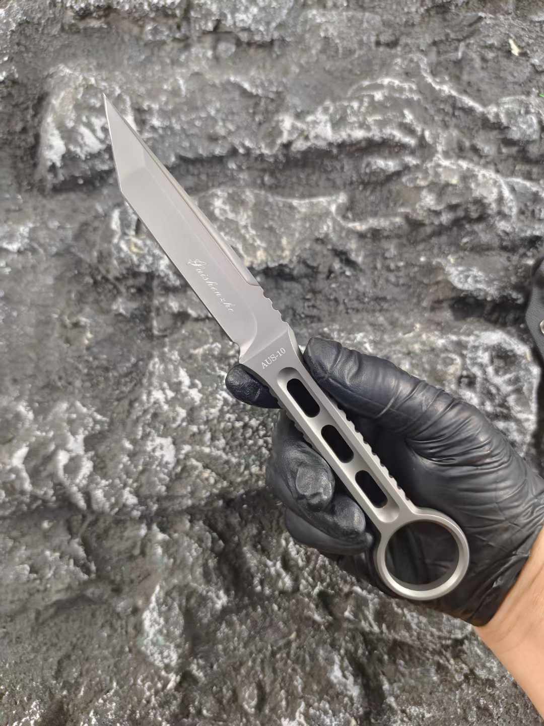 Titanium Alloy T-Ray Dagger